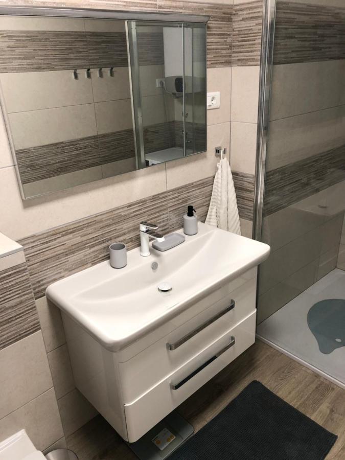 Pula Center Seaview Apartment Ngoại thất bức ảnh